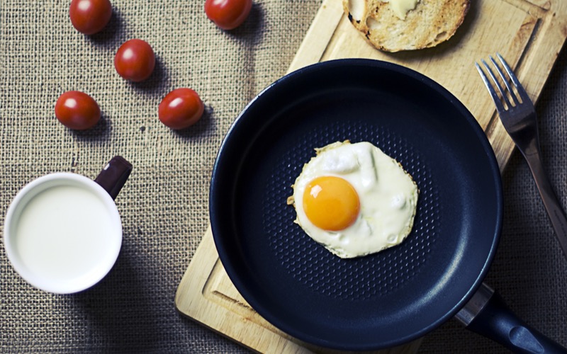 food-breakfast-egg-milk.jpg